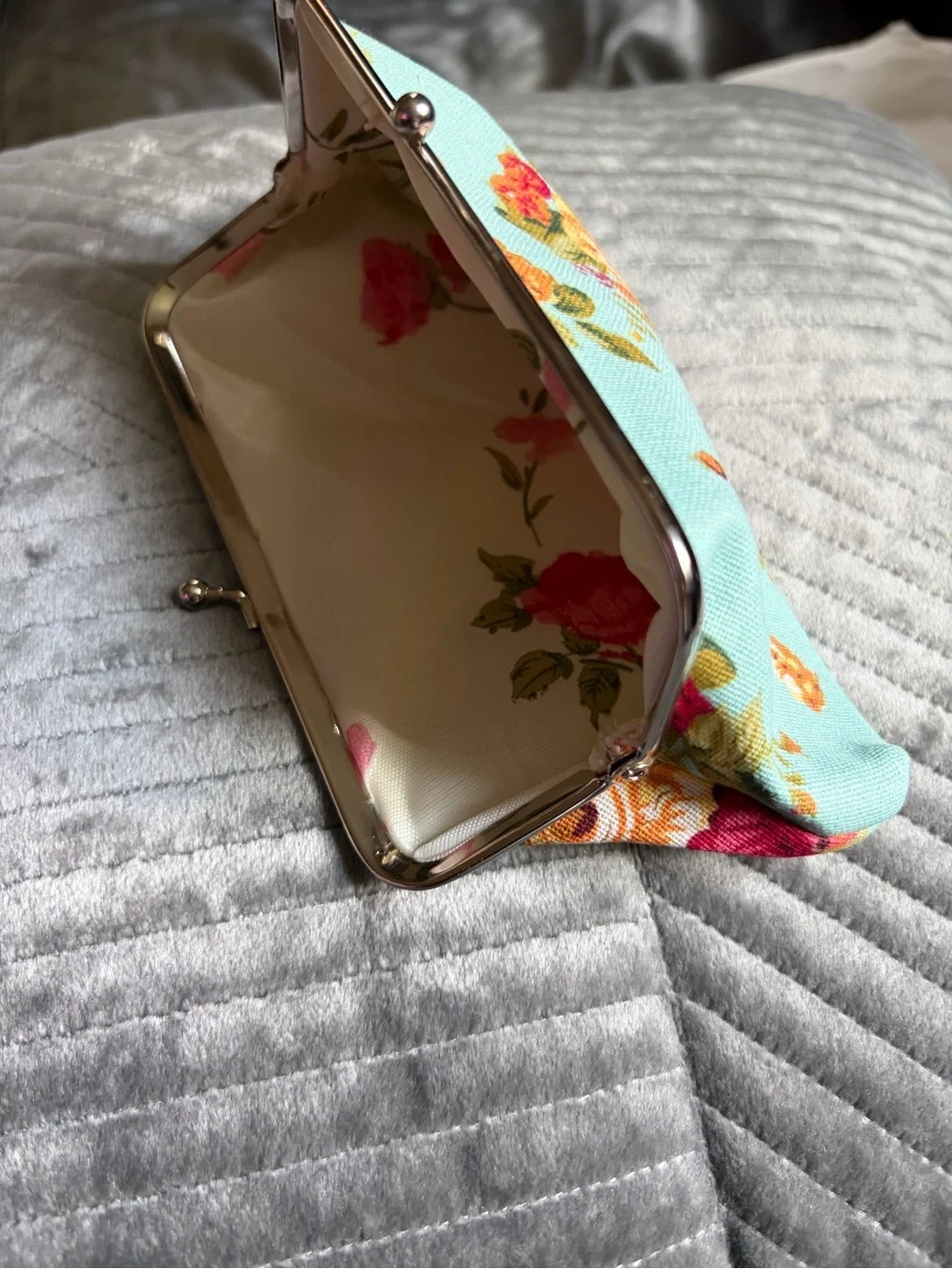 Floral Kiss-Lock Clutch Bag in Aqua